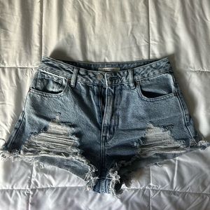 High waisted denim shorts from Pacsun. The waist is a 26.